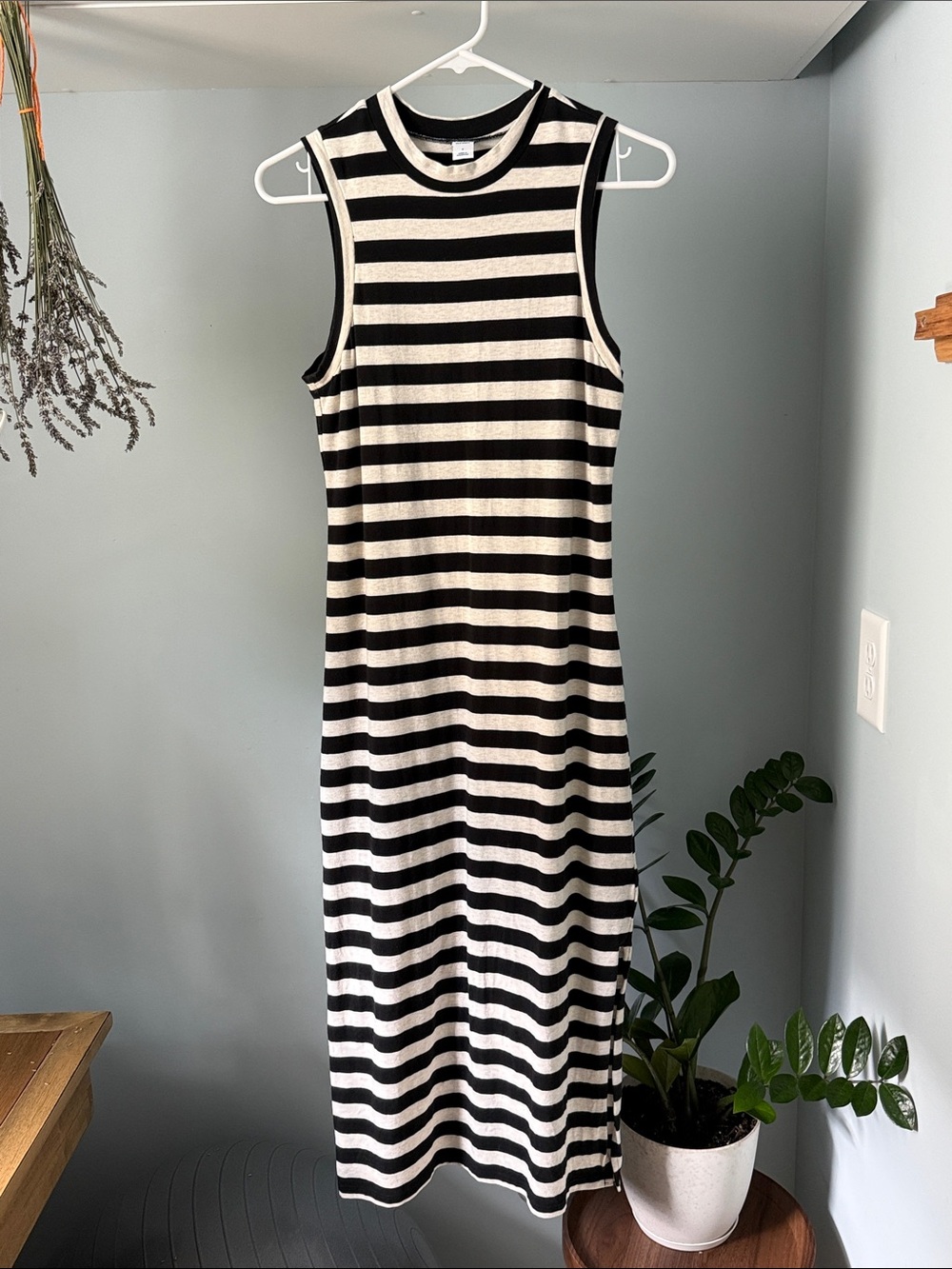 Old Navy Black and White Striped Sleeveless Dress